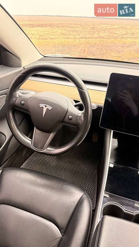 Седан Tesla Model 3 2018 в Вознесенську фото 13 Седан Tesla Model 3 2018 в Вознесенську