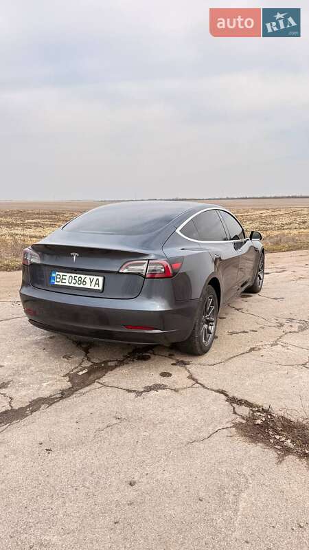Седан Tesla Model 3 2018 в Вознесенську фото 14 Седан Tesla Model 3 2018 в Вознесенську