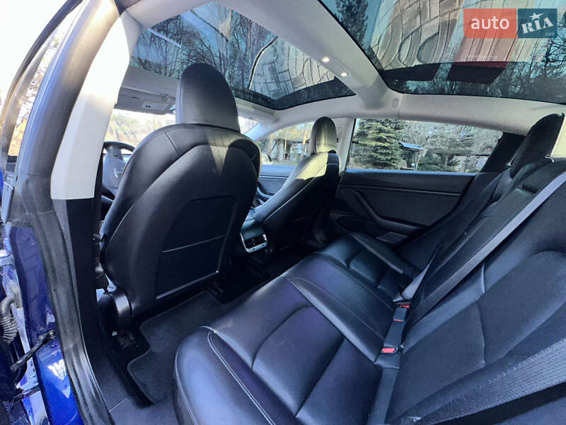 Седан Tesla Model 3 2018 в Дрогобыче фото 20 Седан Tesla Model 3 2018 в Дрогобыче