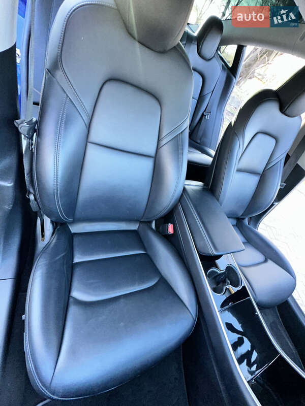 Седан Tesla Model 3 2018 в Дрогобыче фото 41 Седан Tesla Model 3 2018 в Дрогобыче