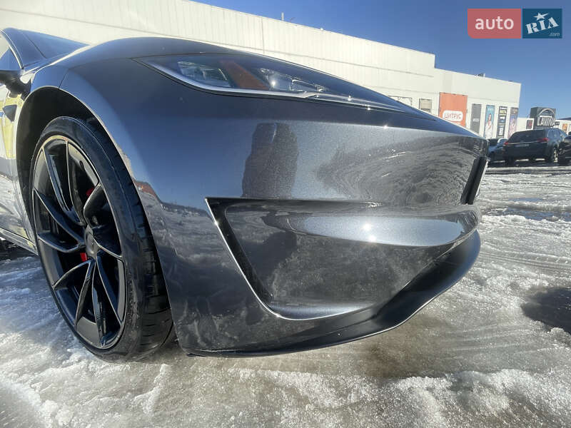 Седан Tesla Model 3 2024 в Киеве