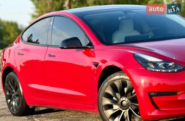 Седан Tesla Model 3 2023 в Дніпрі