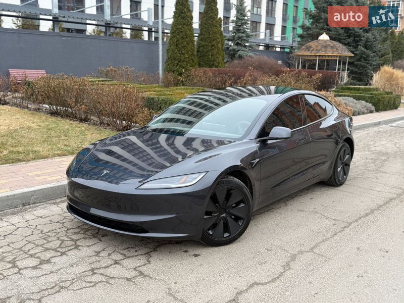 Седан Tesla Model 3 2024 в Днепре