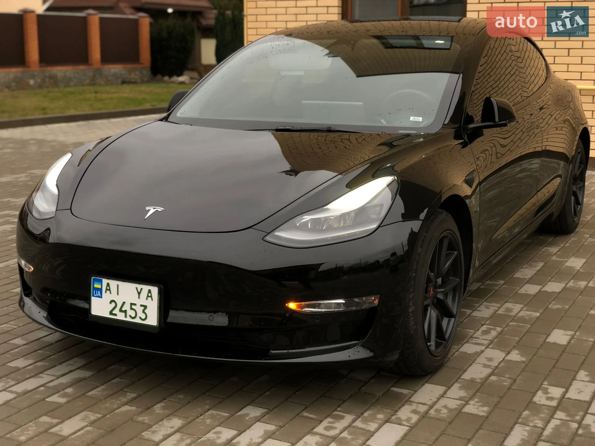 2022 Tesla Model 3 - фото 1
