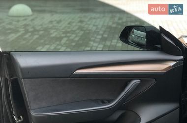 Седан Tesla Model 3 2022 в Белой Церкви
