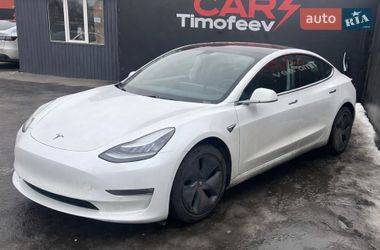 Седан Tesla Model 3 2020 в Києві