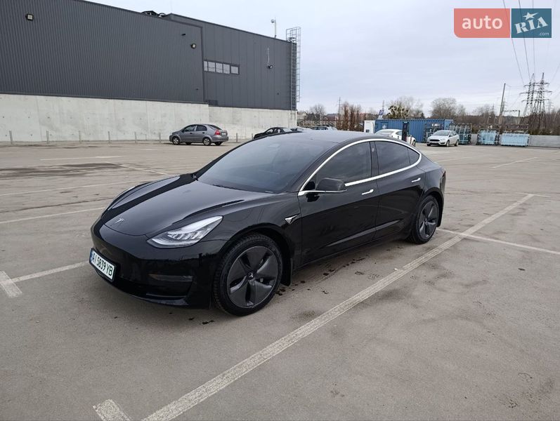 Седан Tesla Model 3 2019 в Ирпене