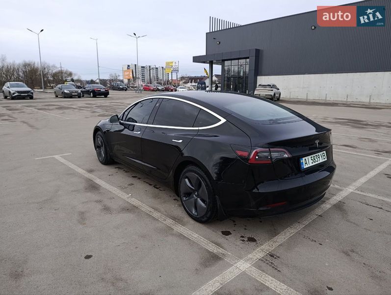 Седан Tesla Model 3 2019 в Ирпене