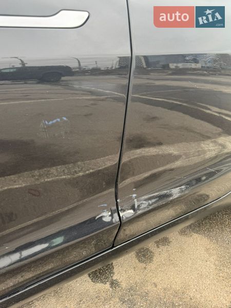 Седан Tesla Model 3 2018 в Киеве