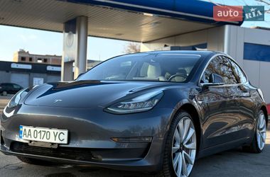 Седан Tesla Model 3 2018 в Черкассах