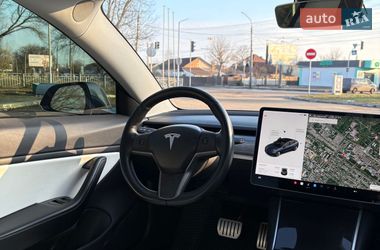Седан Tesla Model 3 2018 в Черкассах