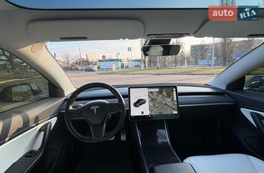 Седан Tesla Model 3 2018 в Києві