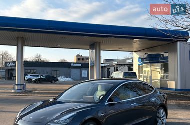 Седан Tesla Model 3 2018 в Києві