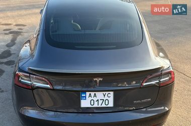 Седан Tesla Model 3 2018 в Києві