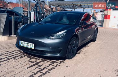 Седан Tesla Model 3 2018 в Днепре