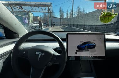 Седан Tesla Model 3 2023 в Черкассах