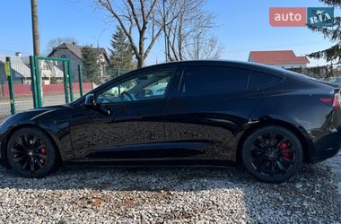 Седан Tesla Model 3 2021 в Коломые
