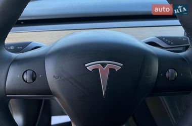 Седан Tesla Model 3 2021 в Коломые