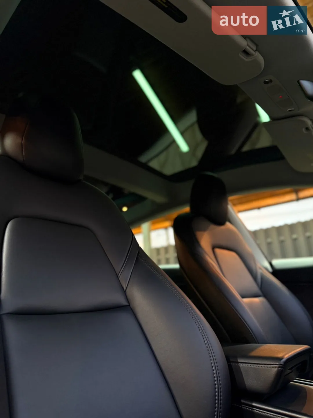 2022 Tesla Model 3 - мініатюра 19