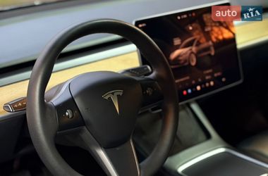 Седан Tesla Model 3 2022 в Львове