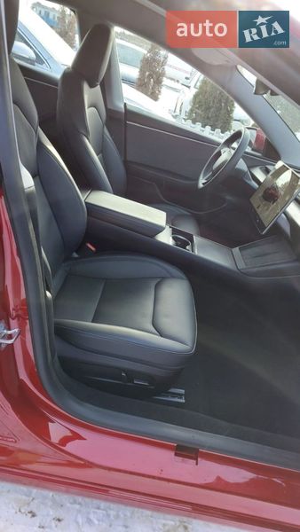 Седан Tesla Model 3 2024 в Киеве