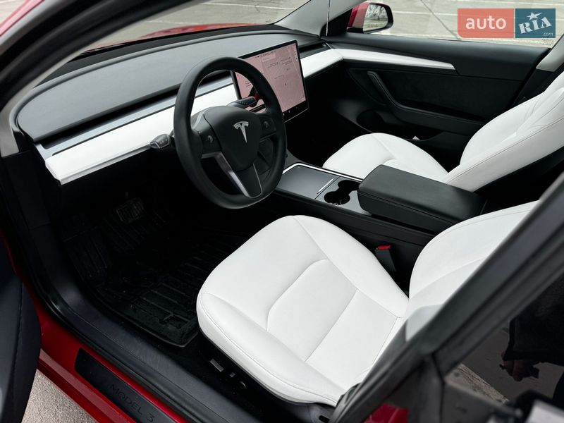 Седан Tesla Model 3 2021 в Полтаве