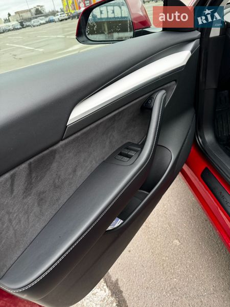 Седан Tesla Model 3 2021 в Полтаве