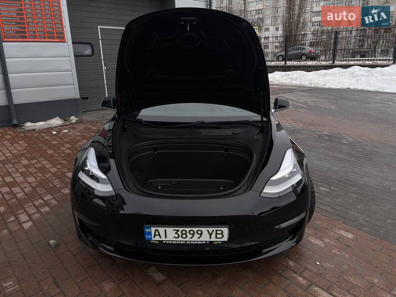 Седан Tesla Model 3 2019 в Белой Церкви