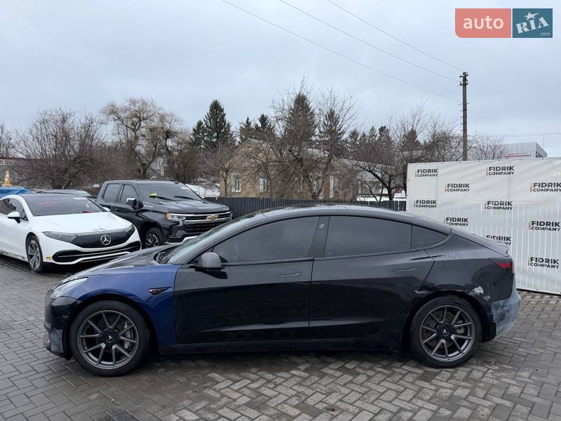 Седан Tesla Model 3 2020 в Луцке