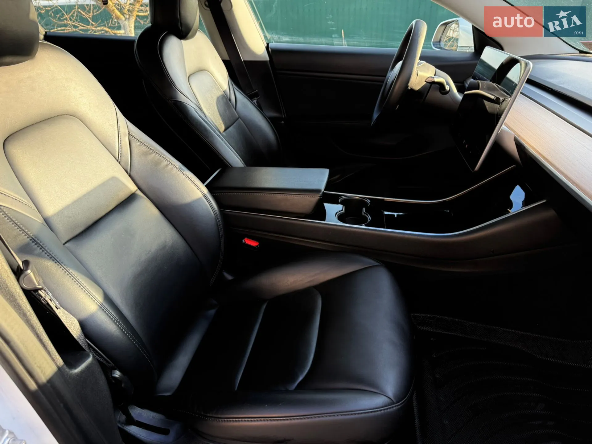 2020 Tesla Model 3 - мініатюра 24