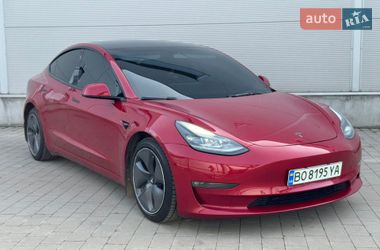 Седан Tesla Model 3 2021 в Ивано-Франковске