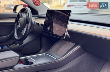Седан Tesla Model 3 2021 в Ивано-Франковске