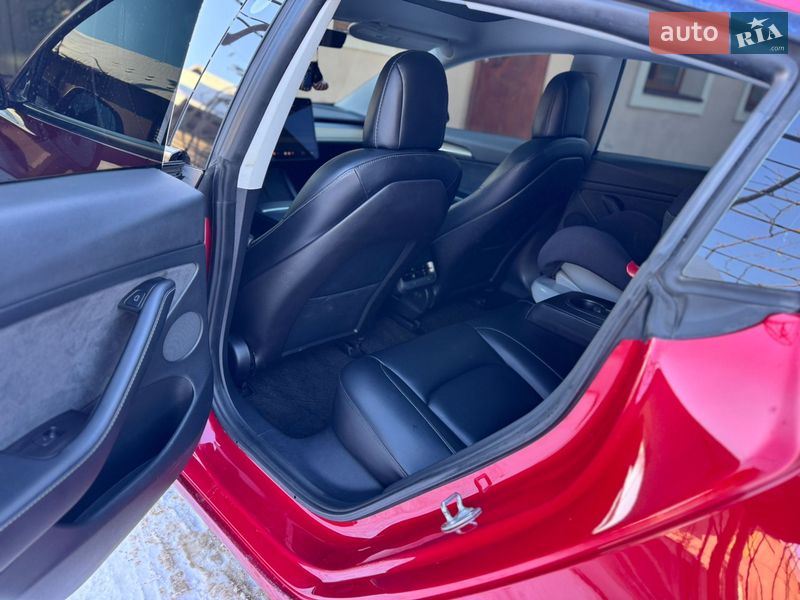 Седан Tesla Model 3 2021 в Ивано-Франковске