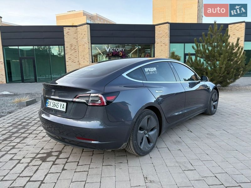 Седан Tesla Model 3 2019 в Хмельницькому