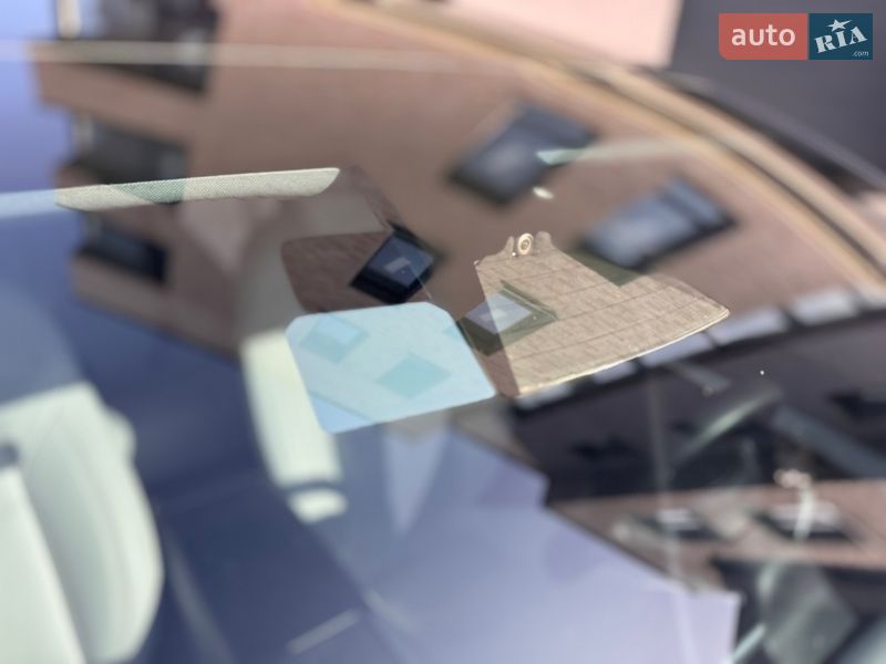 Седан Tesla Model 3 2022 в Львові