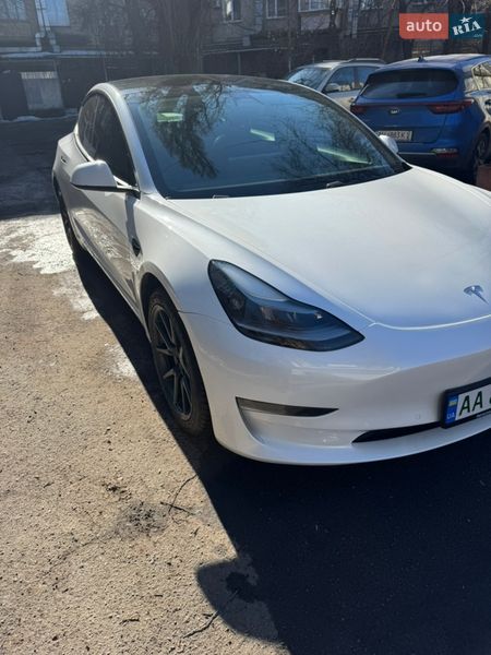 Седан Tesla Model 3 2021 в Киеве фото 3 Седан Tesla Model 3 2021 в Киеве