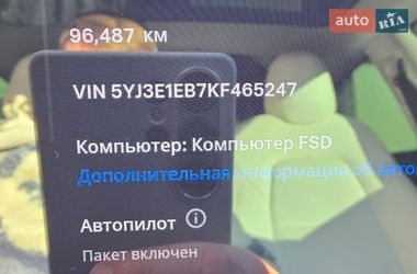 Седан Tesla Model 3 2019 в Киеве