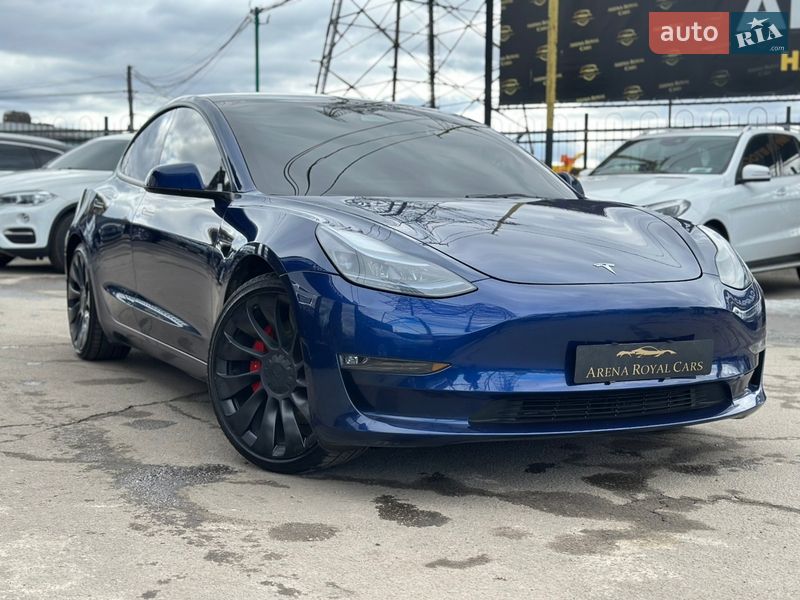 Седан Tesla Model 3 2022 в Харкові