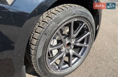 Седан Tesla Model 3 2018 в Ровно