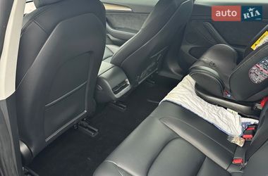 Седан Tesla Model 3 2023 в Киеве