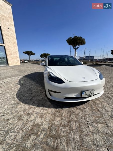 Седан Tesla Model 3 2020 в Львове фото 41 Седан Tesla Model 3 2020 в Львове