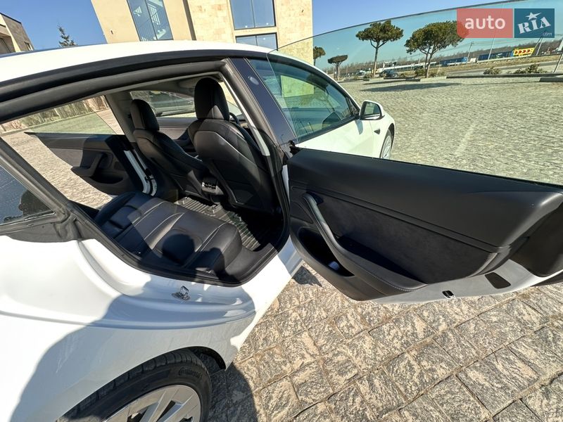 Седан Tesla Model 3 2020 в Львове фото 43 Седан Tesla Model 3 2020 в Львове