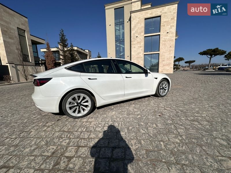 Седан Tesla Model 3 2020 в Львове фото 59 Седан Tesla Model 3 2020 в Львове