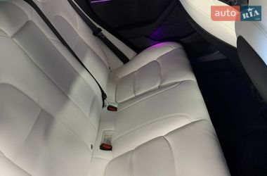 Седан Tesla Model 3 2021 в Києві