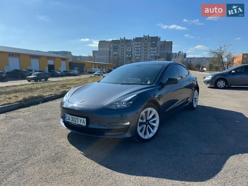 Tesla Model 3 2023