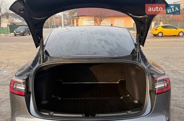 Седан Tesla Model 3 2021 в Ирпене