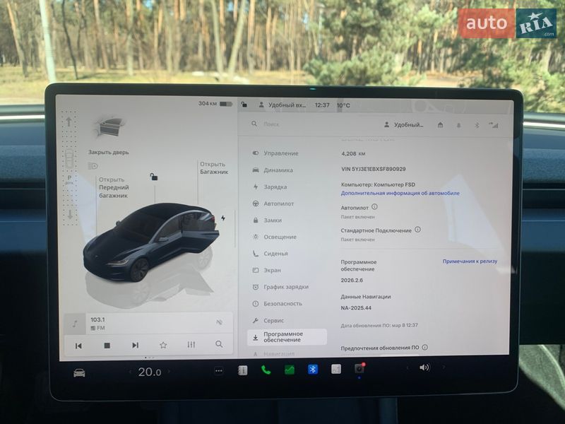 Седан Tesla Model 3 2024 в Киеве