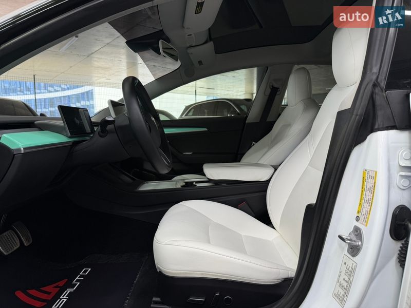 Седан Tesla Model 3 2022 в Одесі