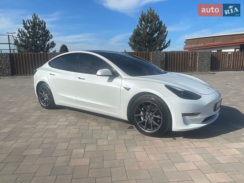 Седан Tesla Model 3 2022 в Івано-Франківську фото 11 Седан Tesla Model 3 2022 в Івано-Франківську