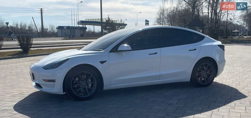 Седан Tesla Model 3 2022 в Івано-Франківську фото 12 Седан Tesla Model 3 2022 в Івано-Франківську